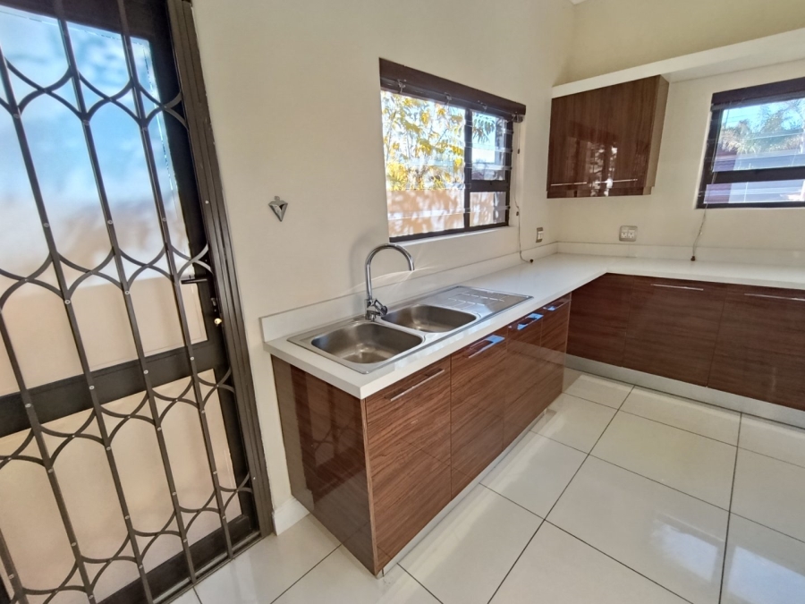5 Bedroom Property for Sale in Kiepersol Free State